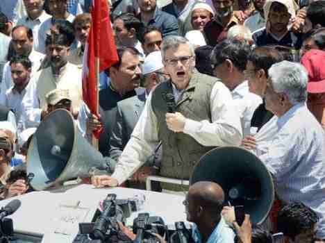 omar abdullah hits out at pm modi