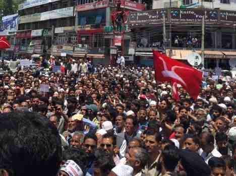 Ex cm omar abdullah accuses mufti govt of spying