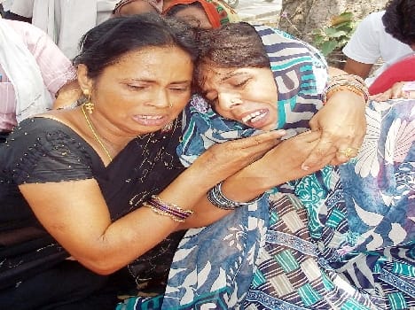 Wife, sister're not tear