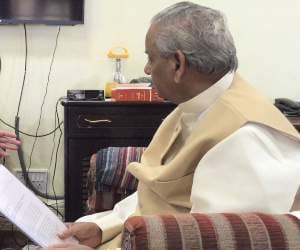 himahal govt met governor kalyan singh over sports bill.