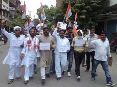 FDI in protest marches out