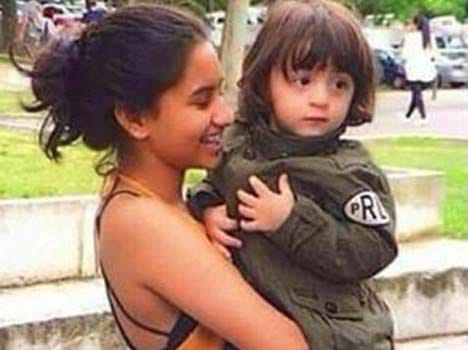 Shahrukh khan shares images of AbRam’s Barcelona holiday 