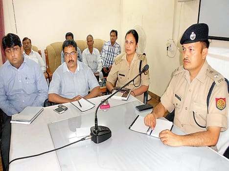 Peace committee met at police lines