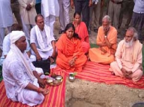 Yoga may not be politically: nun Niranjan Jyoti