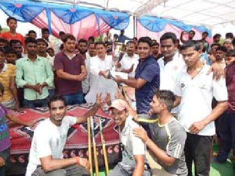 Khoreepakd team to capture the trophy