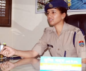 criminal afraid of IPS tripti Bhatt.