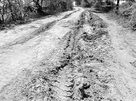 The difficulty of the pits on the roads