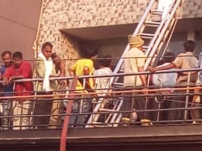 Fire in a hotel in Pratapgarh.