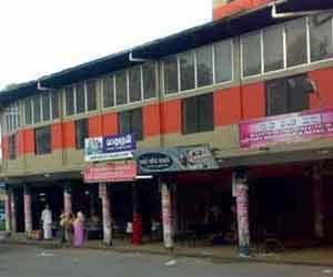 attention on bus stand