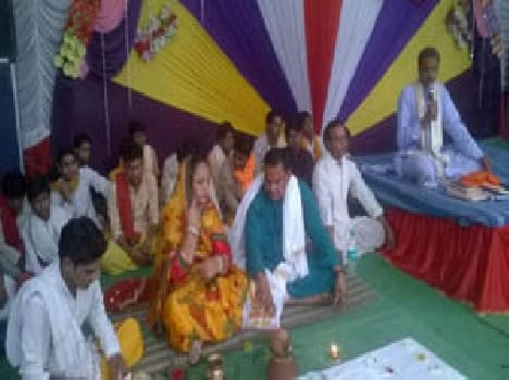 Shivling construction are gathered faithful