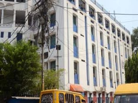 Civil lines around several hotels packed