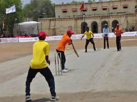 players hitting planted sixers in IGCL