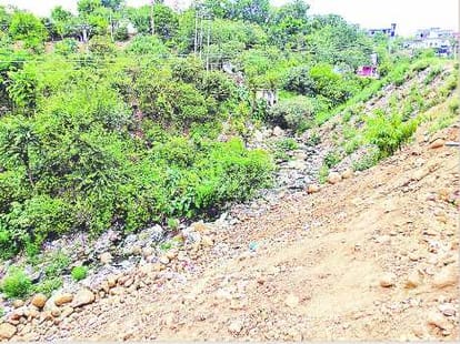 cloud burst in kashmir, one dies