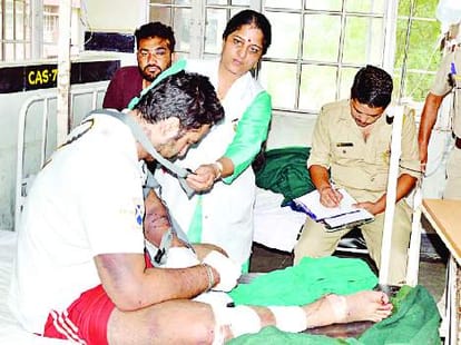 iit mandi tragedy cross fir against workers.