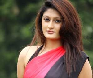 shefali act in bollywood movie yuva.