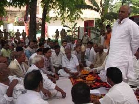 To deceive the nation in the name of yoga center: Balaram