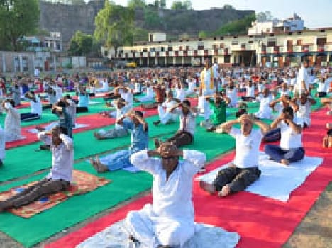 Yoga appeared painted ' Jhansi '