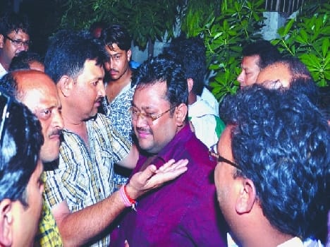 Saraf 1.62 million gold looted by two brothers