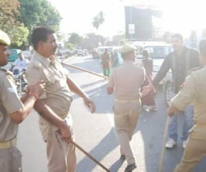 Five people injured in lathi charge in Lucknow.