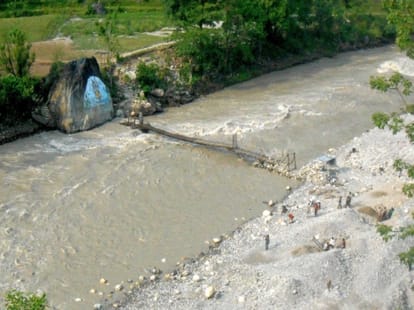 nepal and india connecting bridge shedding.