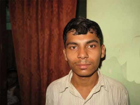 he cracks iit in one set of clothes
