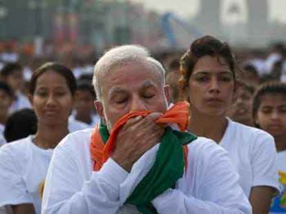 congress attack on modi government on maleganw blast