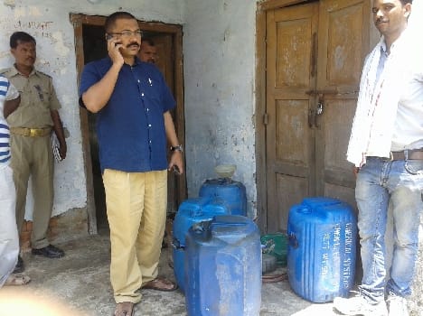Impressions 160 liters Oil and drums found