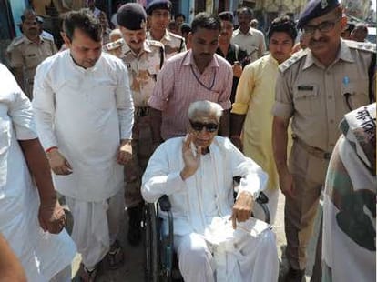 ashok singhal wants to alert narendra modi for ayodhya ram mandir