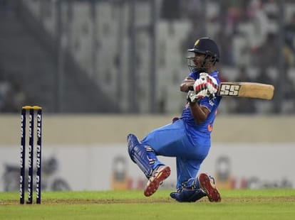 Murali vijay duck After 22 balls