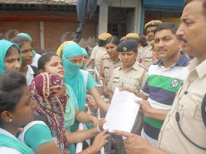 nursing students protest successful, govt will sort out issue