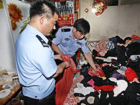 chinese held for stealing lingeries