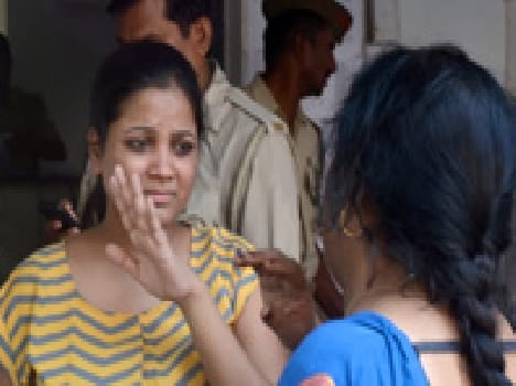 Mother - daughter taken away by soldiers in front of the bag