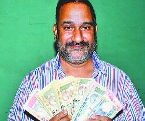 ajab gajab fond, transporter collecting notes of number 786