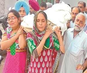funeral of father by daughter in sirsa, haryana
