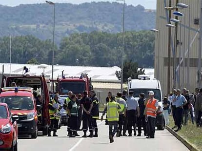 Attack in a factory from France, one dead.