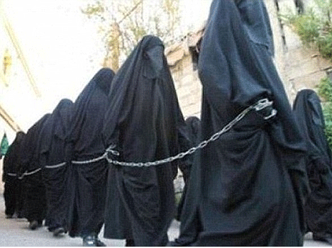 IS is doing animal like behaviour with prisoners