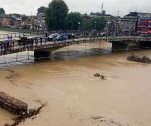 flood in kashmir, all rivers above danger level