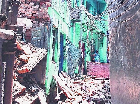  again houses collapse in Pthwari agra