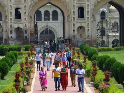 the roads of lucknow heritage zone will be of granite