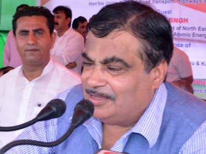 E toll to start in APril: Gadkari