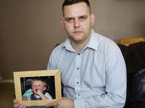 a father hoping for justice for his 19 months kids