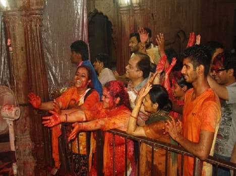 holi at radhavallabh temle