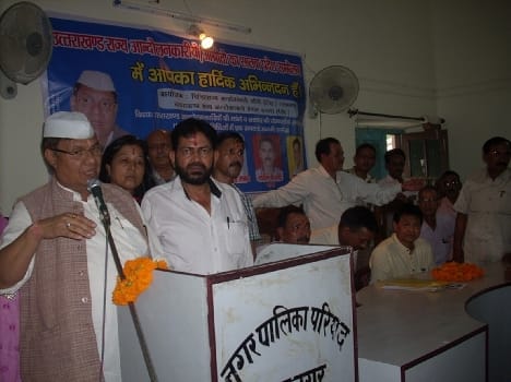 The state government will take agitators honor