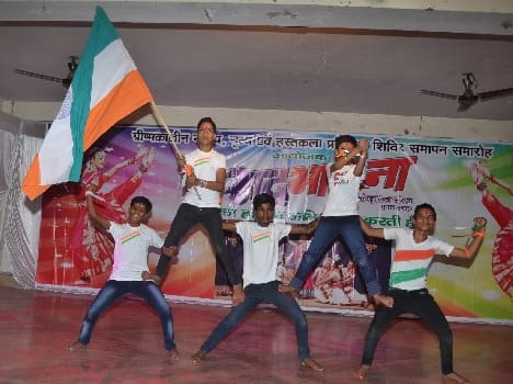 children offers dance in The program 