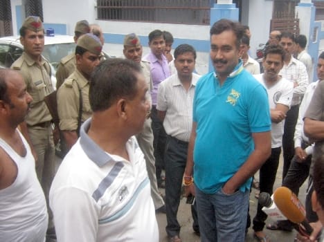 Bullies foray , two injured