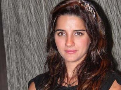 Shruti Seth trolled on twitter to take PM Modi
