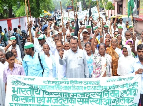 Peasant-workers have jammed flywheel