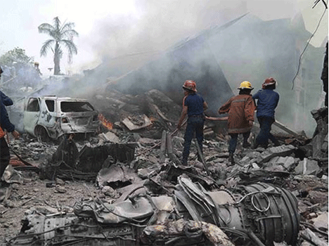 Army plane crashes in Indonesia killing 30