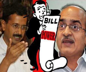 Prashant bhushan criticises kejriwals power bill