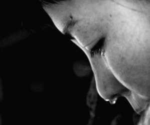 rape with 32 years old divorcy lady by 22 years old student